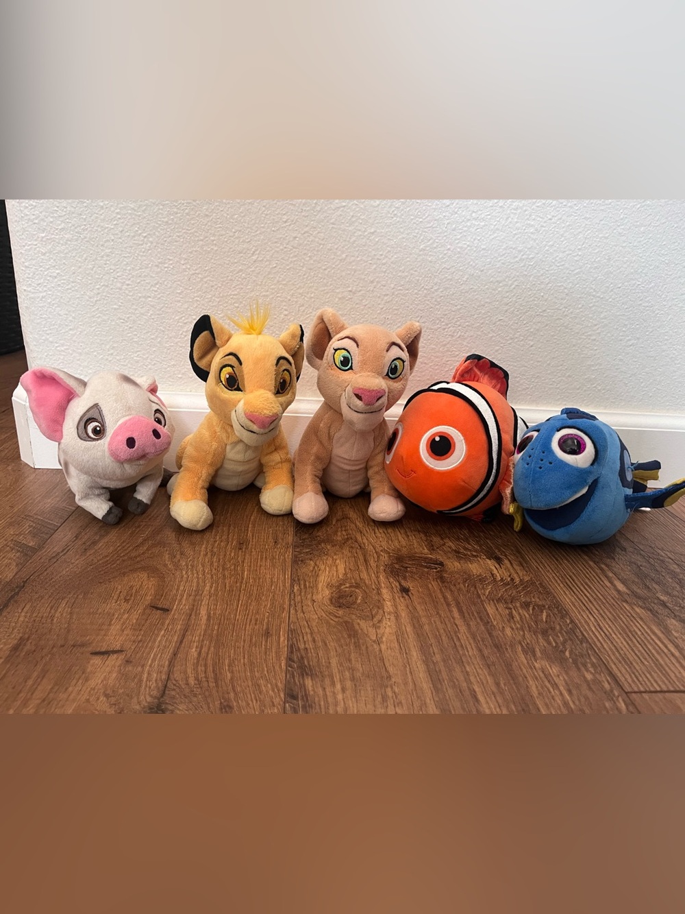 Disney Plush animal set Simba Nala Pua Dory Nemo stuffed animals
